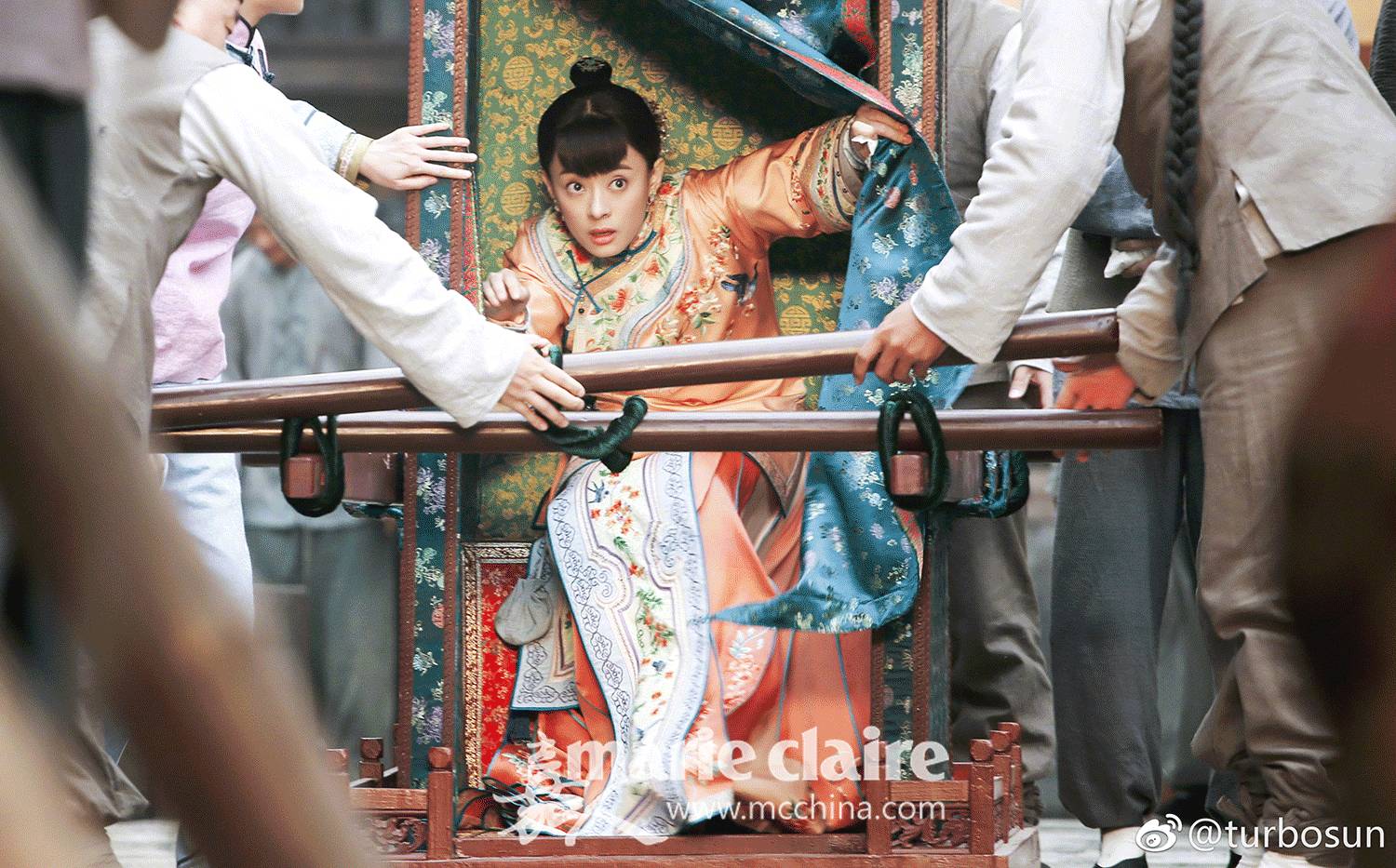 手机壳也可以照镜子补妆,手机壳可补妆