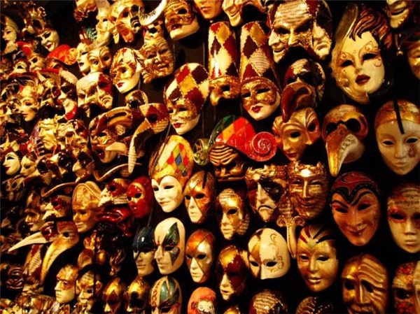 威尼斯：一半浮华，一半叹息｜跟着电影去旅行