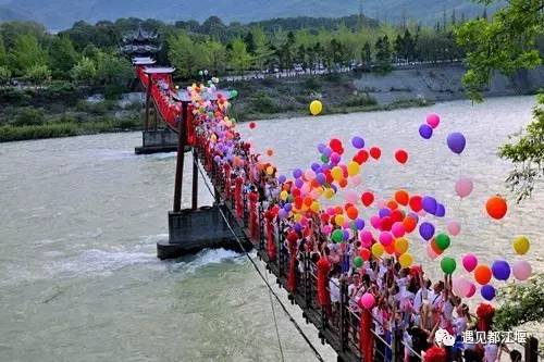 都江堰的伟大和奇妙之处 (都江堰精华部分图片)