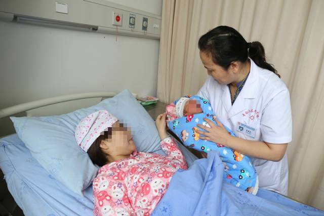 便民｜青白江的准爸准妈们！这儿有一份生育“大礼包”请查收！