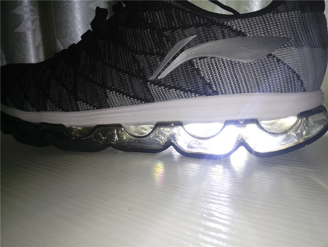 李宁跑鞋大绝影测评,李宁如影随形