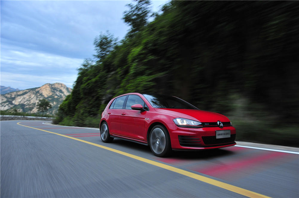 7代高尔夫gti2.0测评,高尔夫gti第6代路测