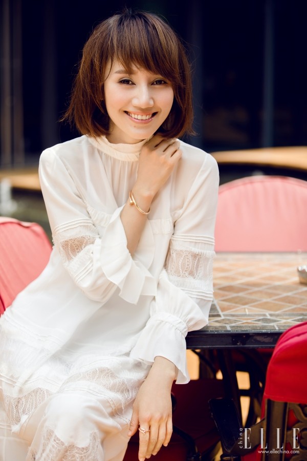 是什么东西那么红？最热的明星把“它”纷纷戴上了身！