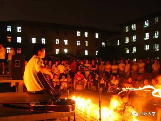 缤纷青春继往开来——兰州大学共青团发展历程回顾