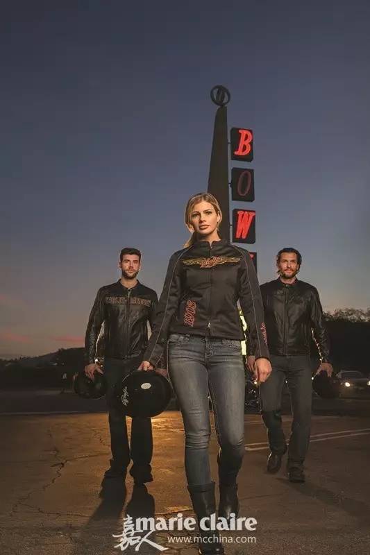 不局限哈雷和滑板文化，酷女孩需要一点“火元素”