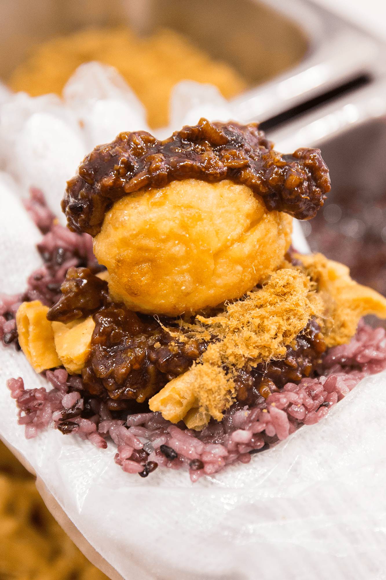 还吃啥子小面!称霸魔都25年的网红饭团杀来重庆,7块钱就能胀翻!