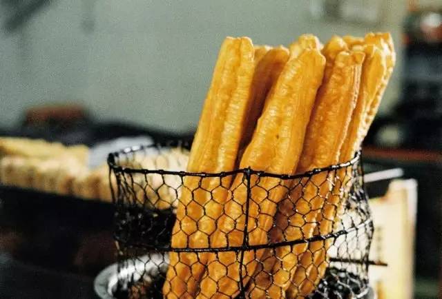 油条里查出过量明矾、廉价“猪皮油”流入嵌糕摊？还能不能愉快地吃顿早餐了？