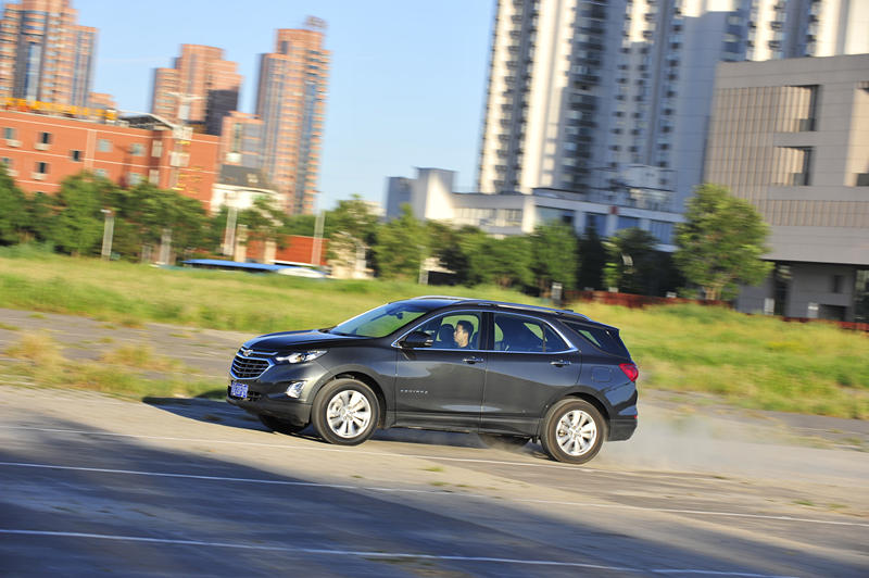 科雷傲和探界者哪个好,探界者和科雷傲选哪个