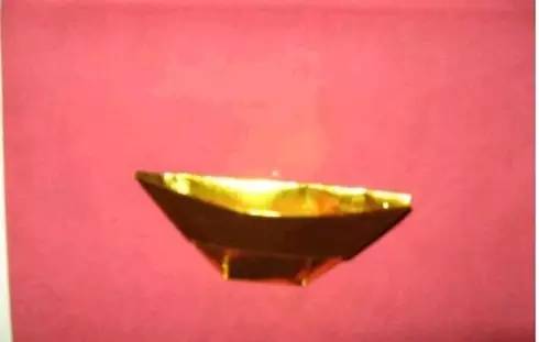 中秋节拜月娘折纸教程视频,黄纸手工折纸菠萝元宝