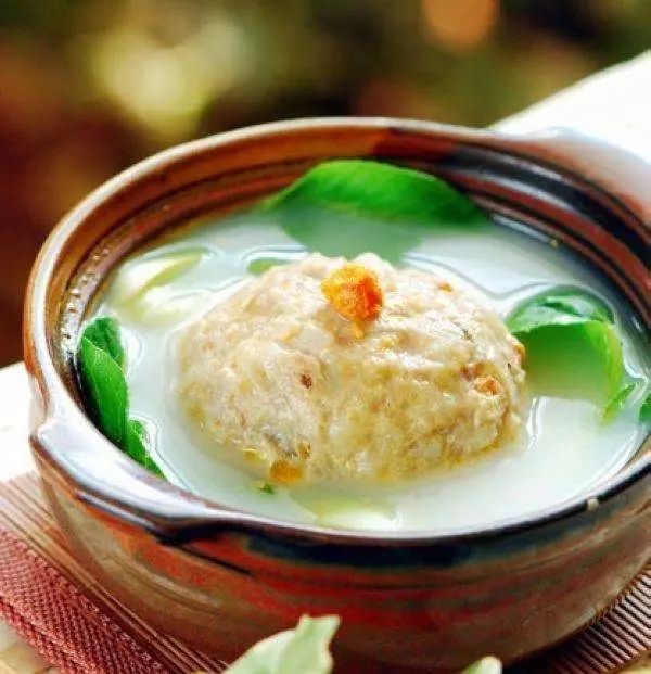 狮子头怎么做才能入口即化,为啥狮子头不用肉末