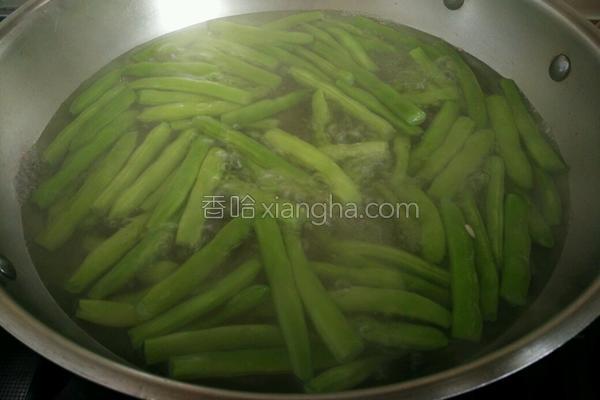 炒豆角怎么才能入味,炒豆角不容易烂熟