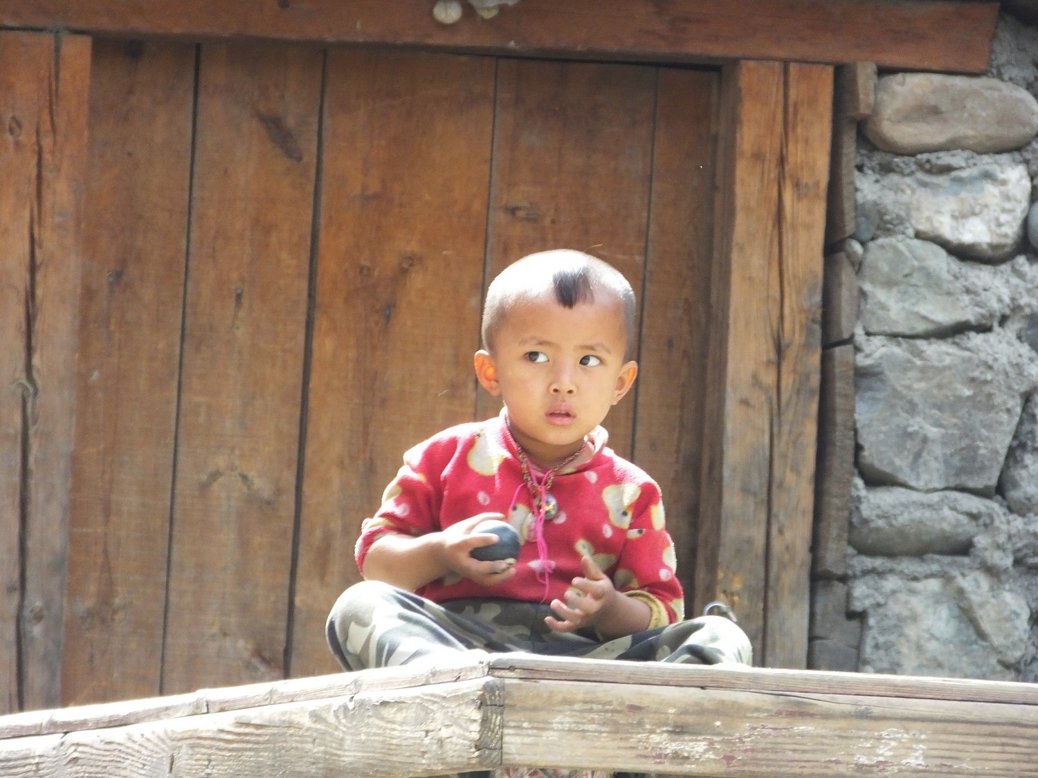泸亚东线沿途风景,泸亚线穿越原始森林