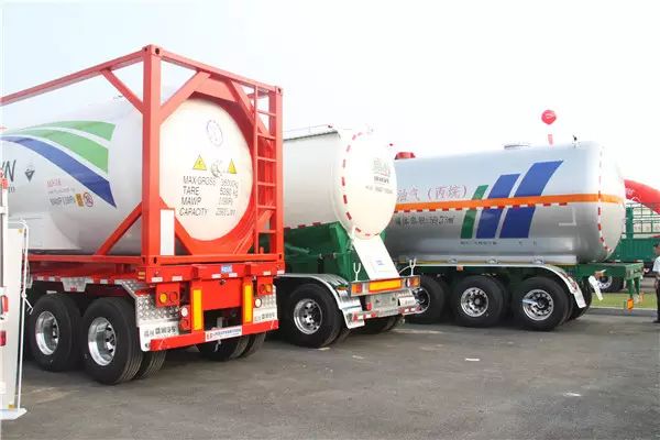 梁山专用汽车展览会,新能源汽车技术设备展