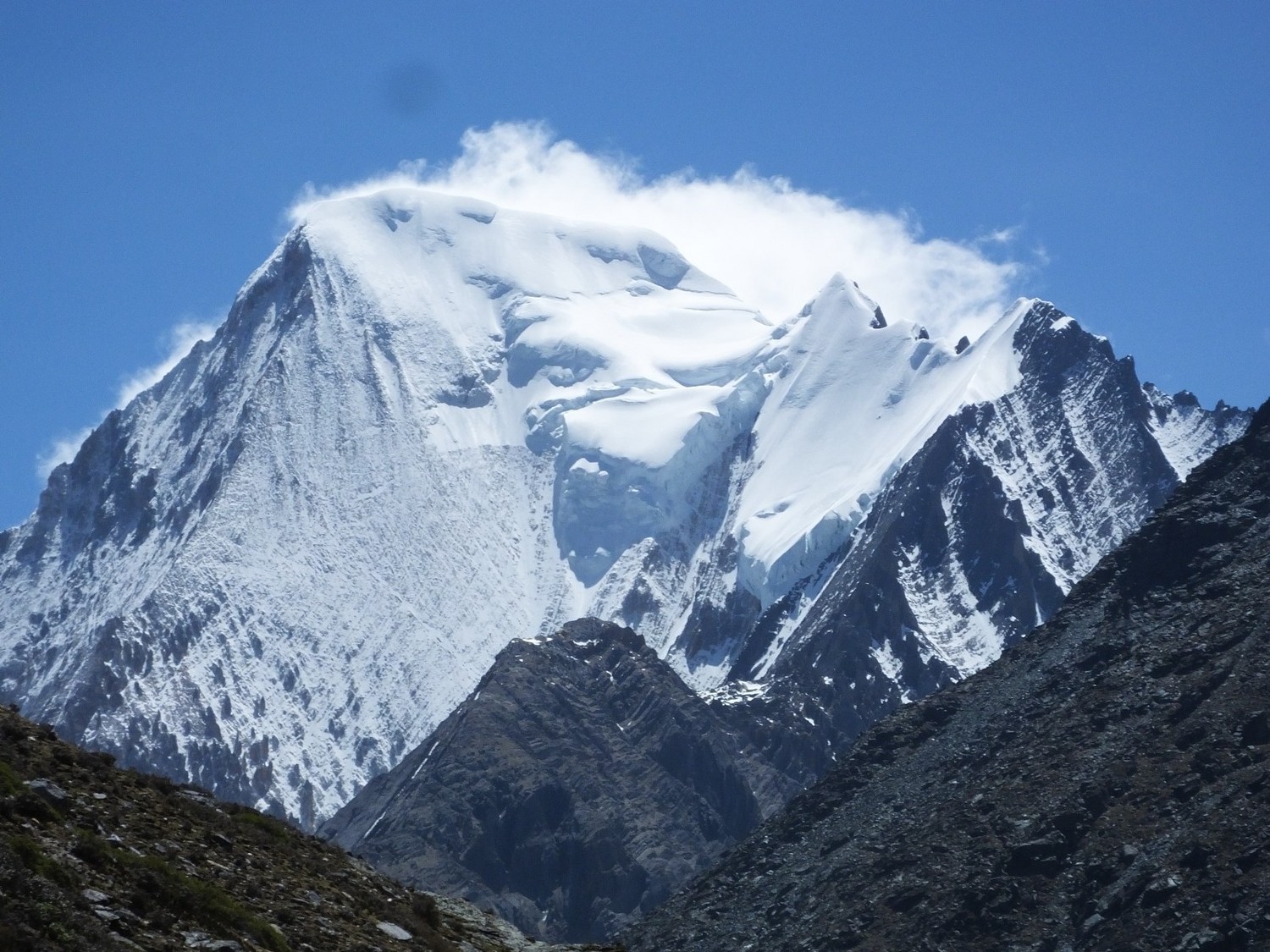 泸亚东线沿途风景,泸亚线穿越原始森林