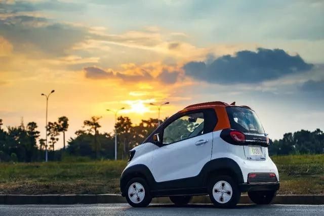 两个南宁人，两个桂林人，一个湖南人专门跑到柳州，就为了买这个东西，还说……