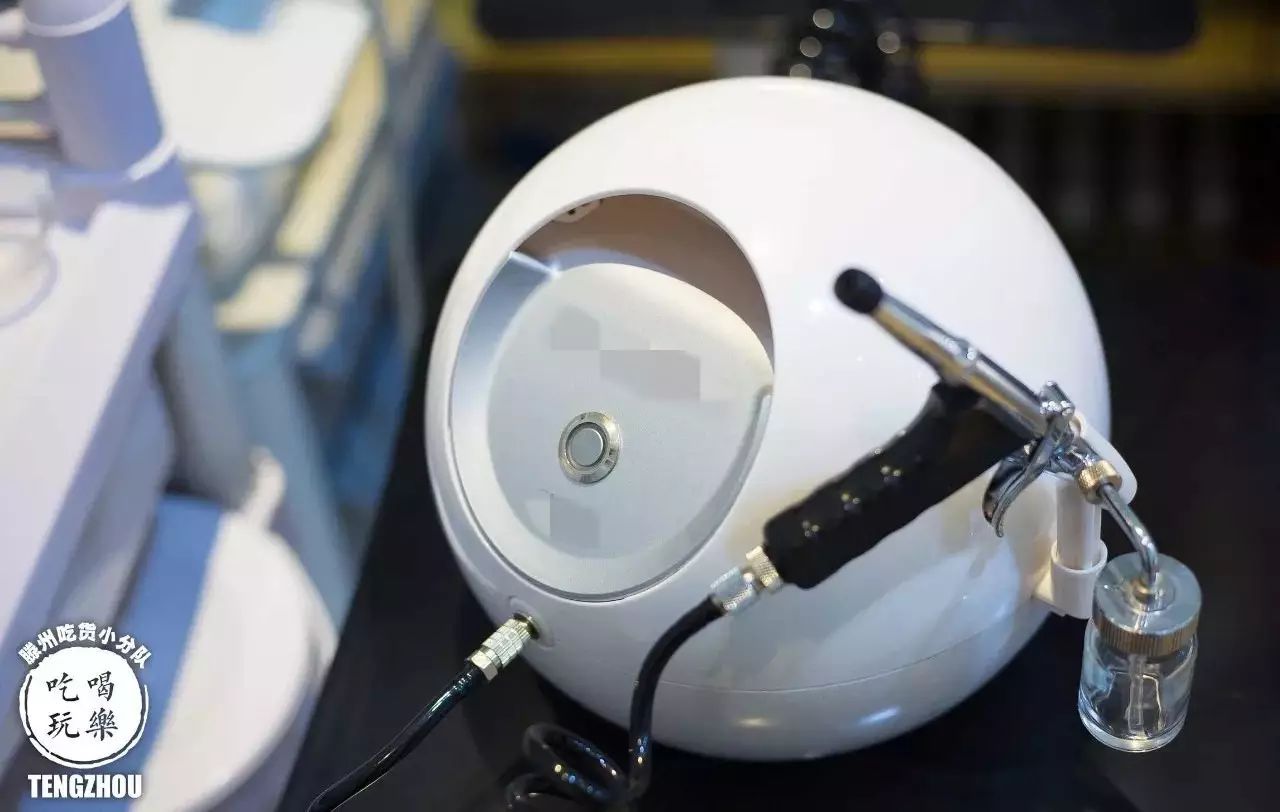 这次探店！我们瞄准了一家能让你少女心炸裂的美甲店