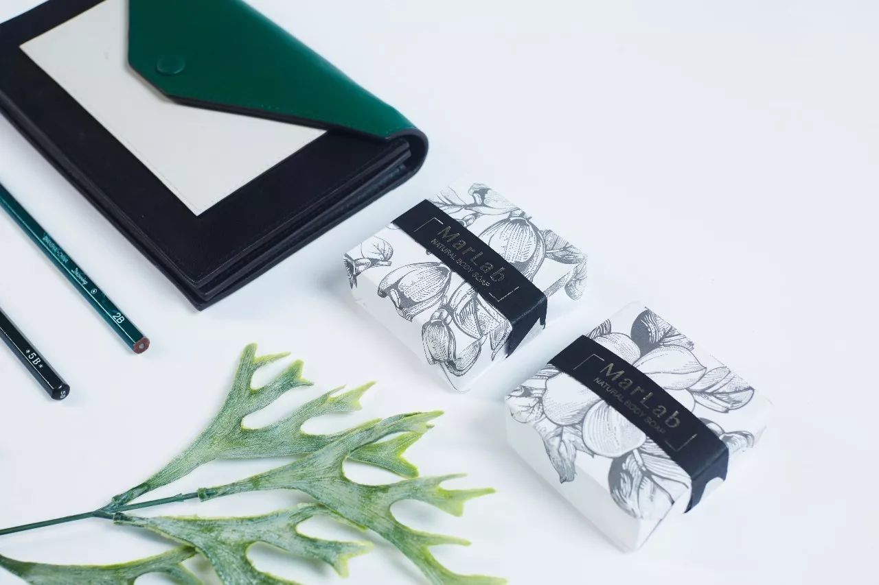 旅行洗护8件套,旅行携带方便的洗护套装