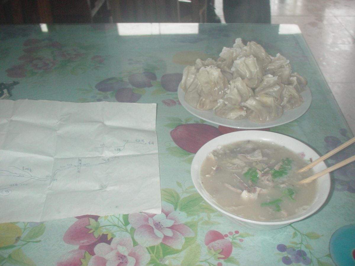 一个人一台车到西藏,一个人一辆车直通拉萨