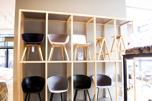 我们逛了逛HAY在北京的体验店，没想到长这样