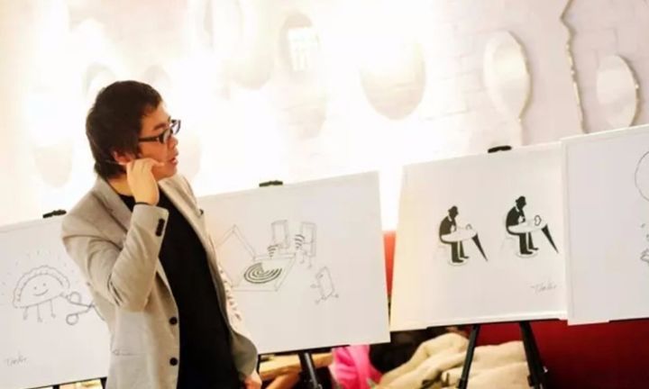 超治愈！数学系大叔用扑克牌画出有趣又暖心的漫画，脑洞折服了整个朋友圈！