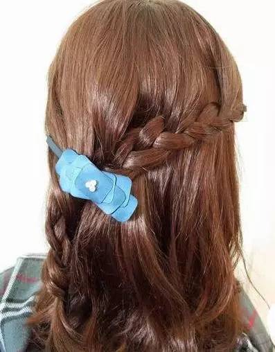 披头散发怎么扎头发好看,披头散发的头发教程