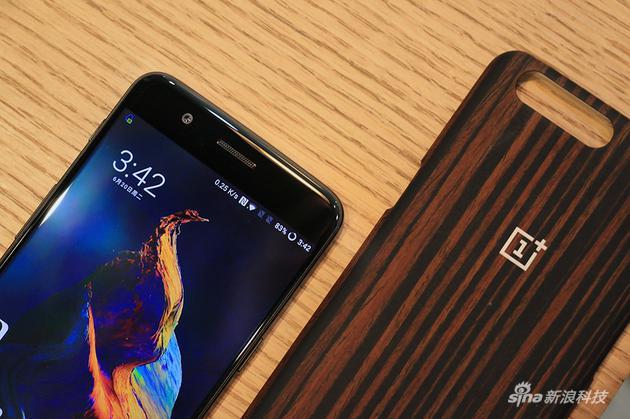 一加五顶配,一加5t2999就只有黑色吗