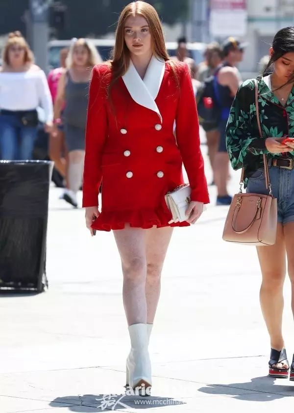 宋茜穿搭有气质西装和裙子是最爱,学宋茜这样穿时髦显气质