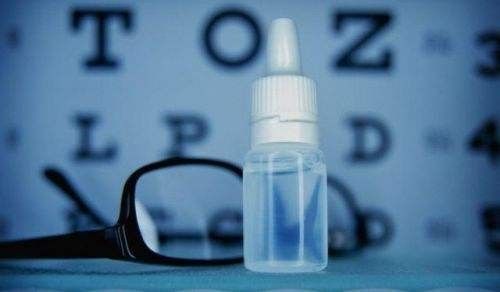 滴眼药水嗓子眼苦是滴对了吗,干眼治疗误区二眼药水你用对了吗