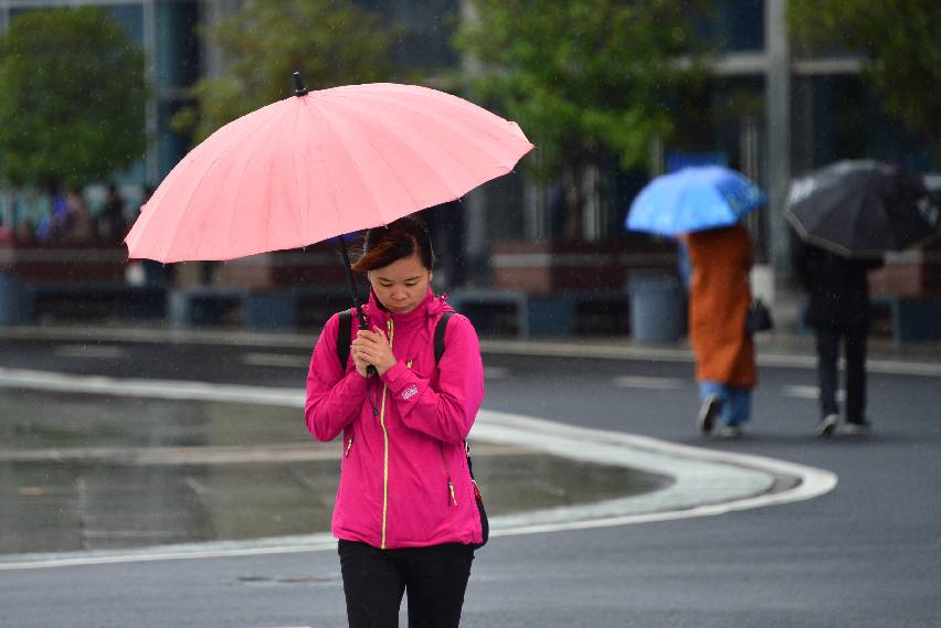 信了商家说的“钻戒每年能换新”,花了几万元买钻戒,结果……这里的套路深到你想不到|武汉早班车