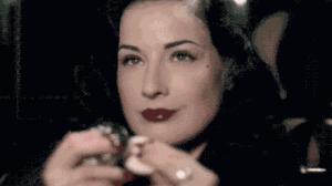 日本百元彩妆:冬天可以没有男盆友,但不能没有她们