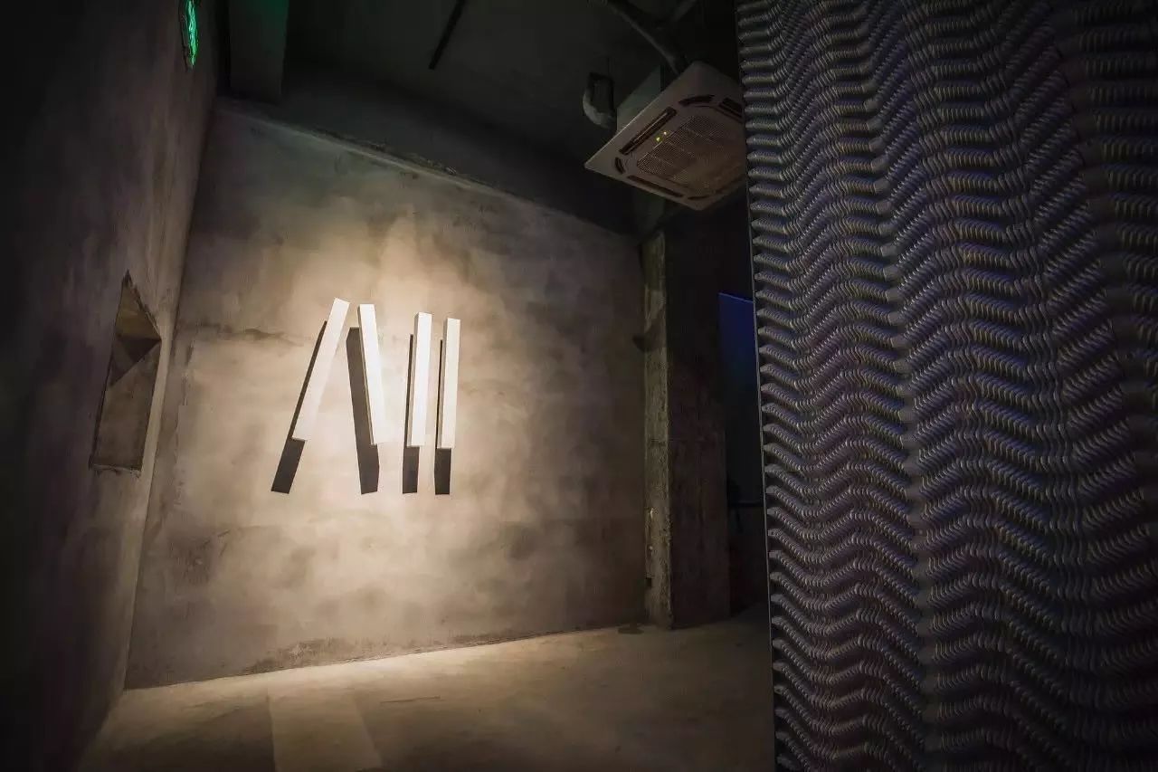 亚洲酷青年们晚上都在哪集合？我们把那些据点“一窝端”了！