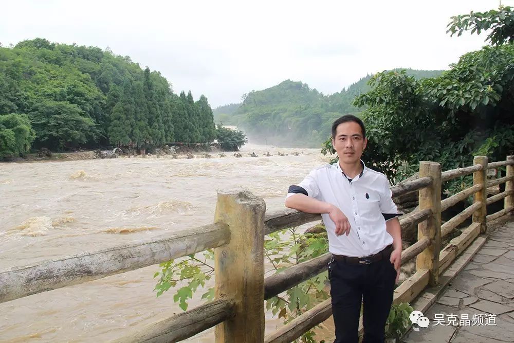 他为什么把自己“卖”给福鼎？