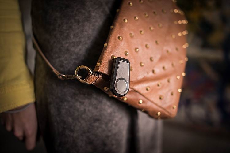 让女生走夜路不害怕的小手电,女生走夜路神器