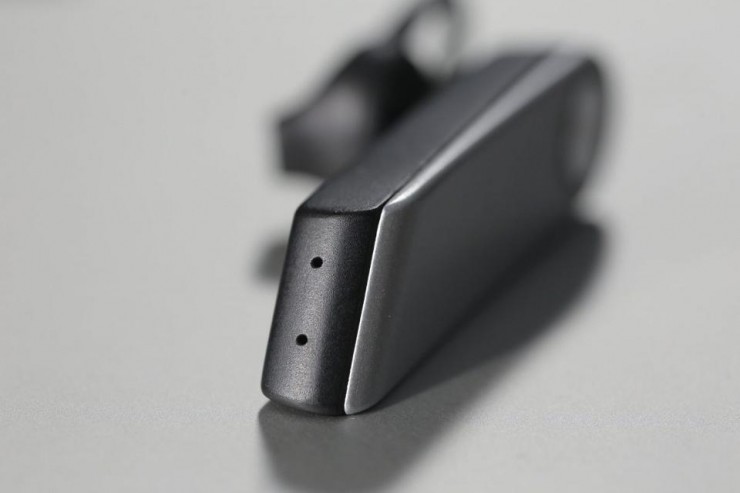 一键调用Siri、Alex、Cortana和GoogleAssistant，一款蓝牙耳机居然做到了