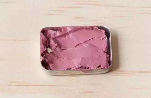 口红融化能变唇釉吗,口红唇釉高温多少度会化