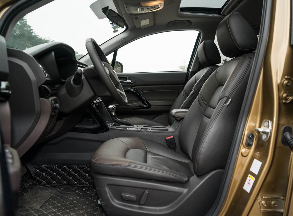 2017款传祺gs4自动豪华智联版配置,17款传祺gs4自动两驱豪华智联