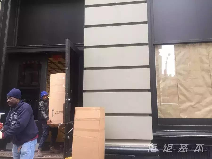 胸前有个爱心洞的大版t恤,胸前有爱心的半背衣