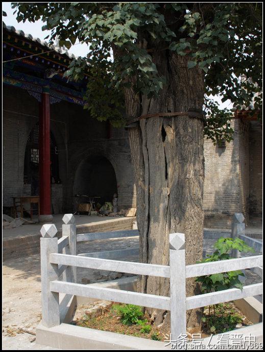 走在平遥古城的大街上,平遥的沿途风景