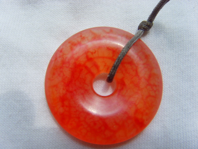 真正的鸡血玉价值,鸡血玉哪一种价值高