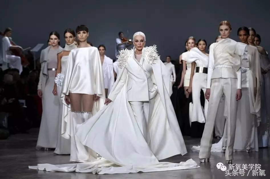 小s脸肿原因,小s脸怎么越来越肿