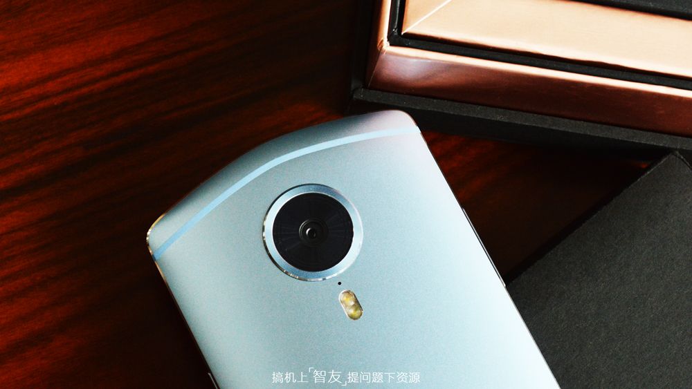 美图t8是双卡双待,美图t8手机好看吗