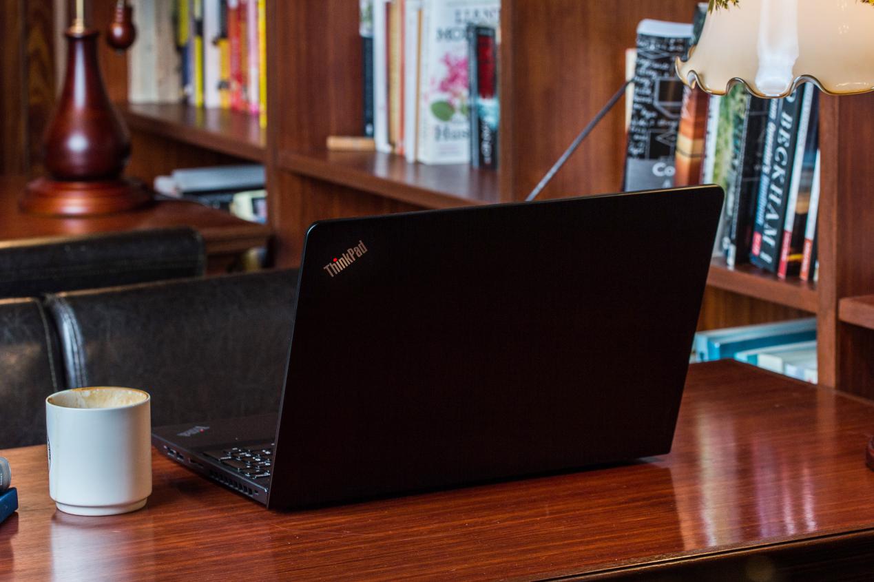 镜面屏反光厉害,镜面屏防反光涂层