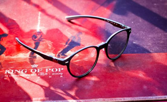 手机眼镜防辐射防蓝光,如何看眼镜是否防蓝光