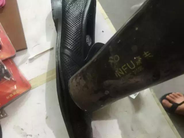 鞋子脱胶了怎么办别傻傻用胶水粘,彪马鞋子穿一星期就脱胶了怎么办