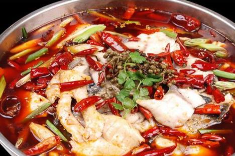 从不吃鱼的小孙一顿吃了2斤鱼火锅，吃这个上瘾（附鱼火锅制作