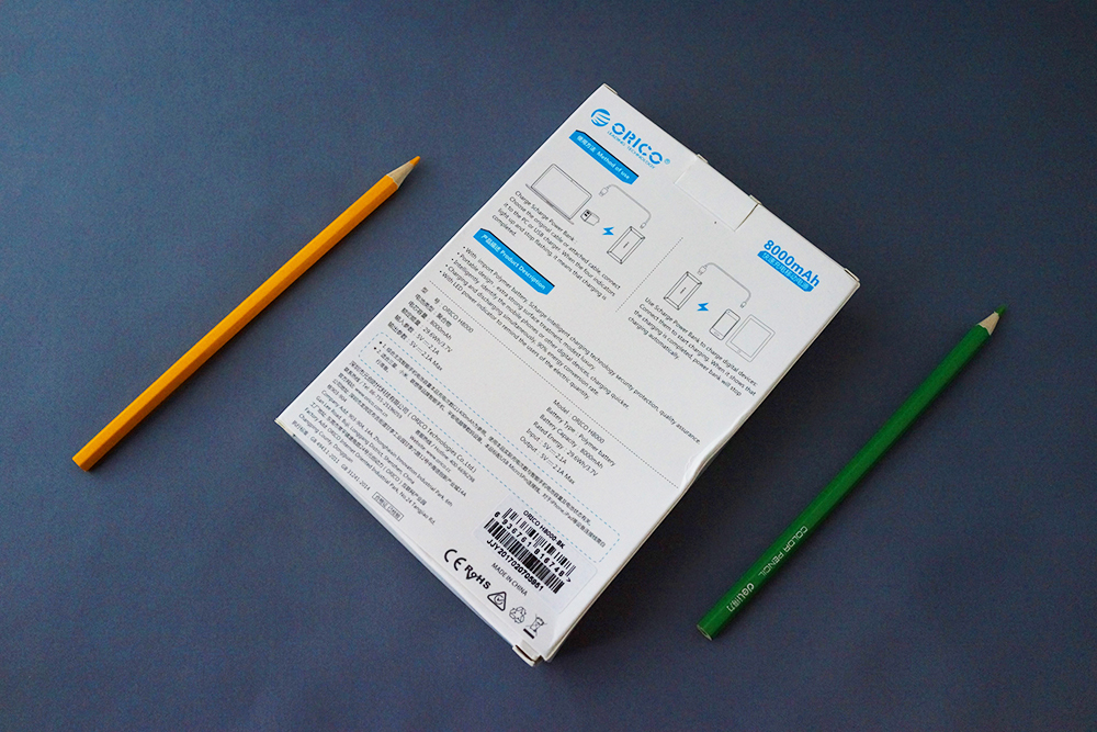 orico10000充电宝评测,轻磁5000毫安超薄磁吸无线充电宝