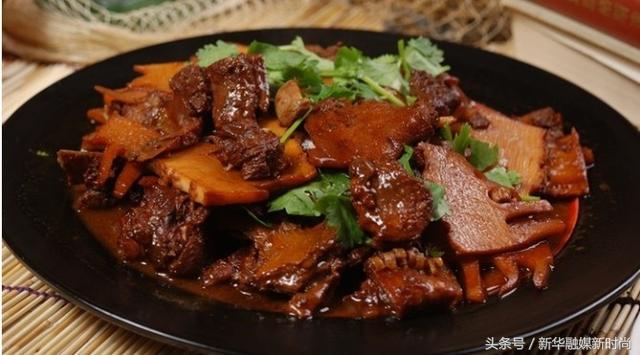 56涓皯鏃忓ぇ瑙傚洯浠嬬粛,涓浗浜斿崄鍏釜姘戞棌鍝堣惃鍏嬫棌