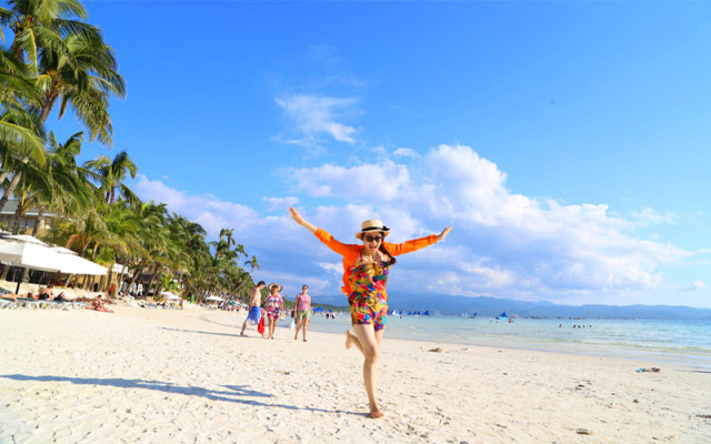 每天的出行安排丰富多彩,每天的行程都很规律