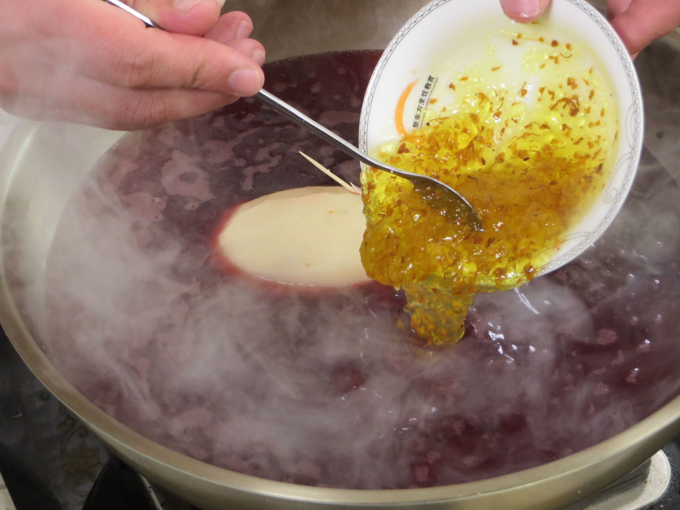 正宗糯米桂花藕的做法,桂花糯米藕做法过程