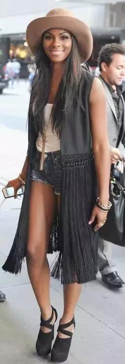 上班打扮小点还是成熟点好,上班look整套